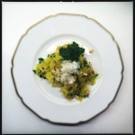 Spaghettikürbis mit Haselnüssen, Mandeln und Petersilie